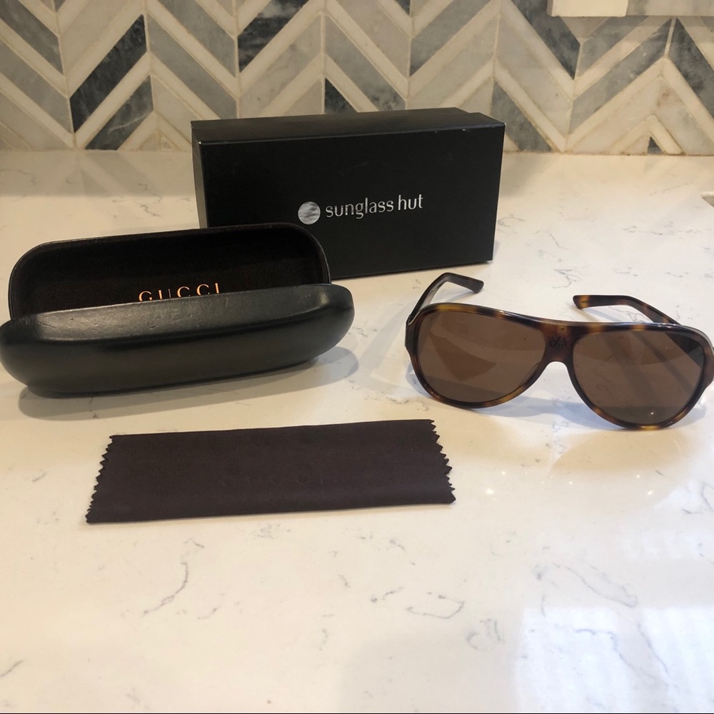 Authentic Gucci sunglasses - Picture 2 of 8